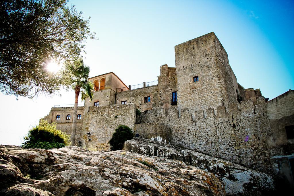 TUGASA Hotel Castillo de Castellar Castellar de la Frontera Exterior foto